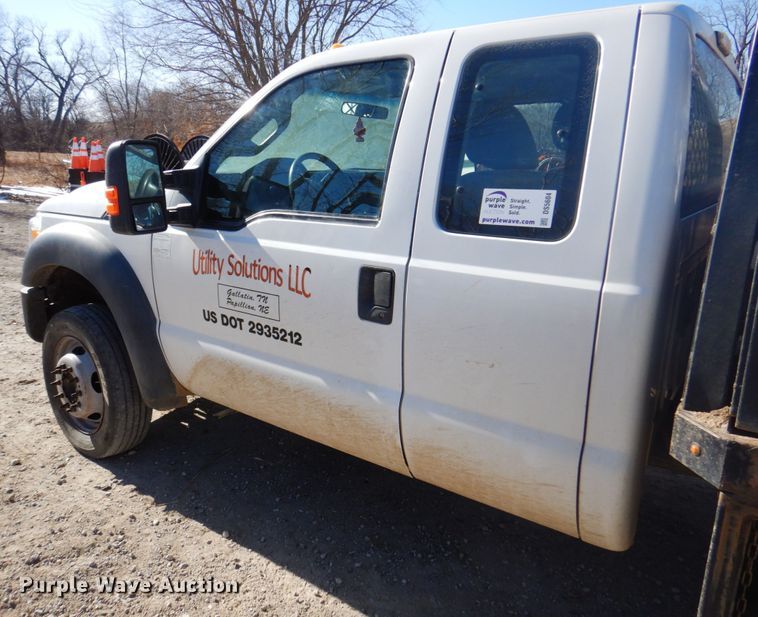 image for item DS5604 2012 Ford F550 Super Duty XL  flatbed truck