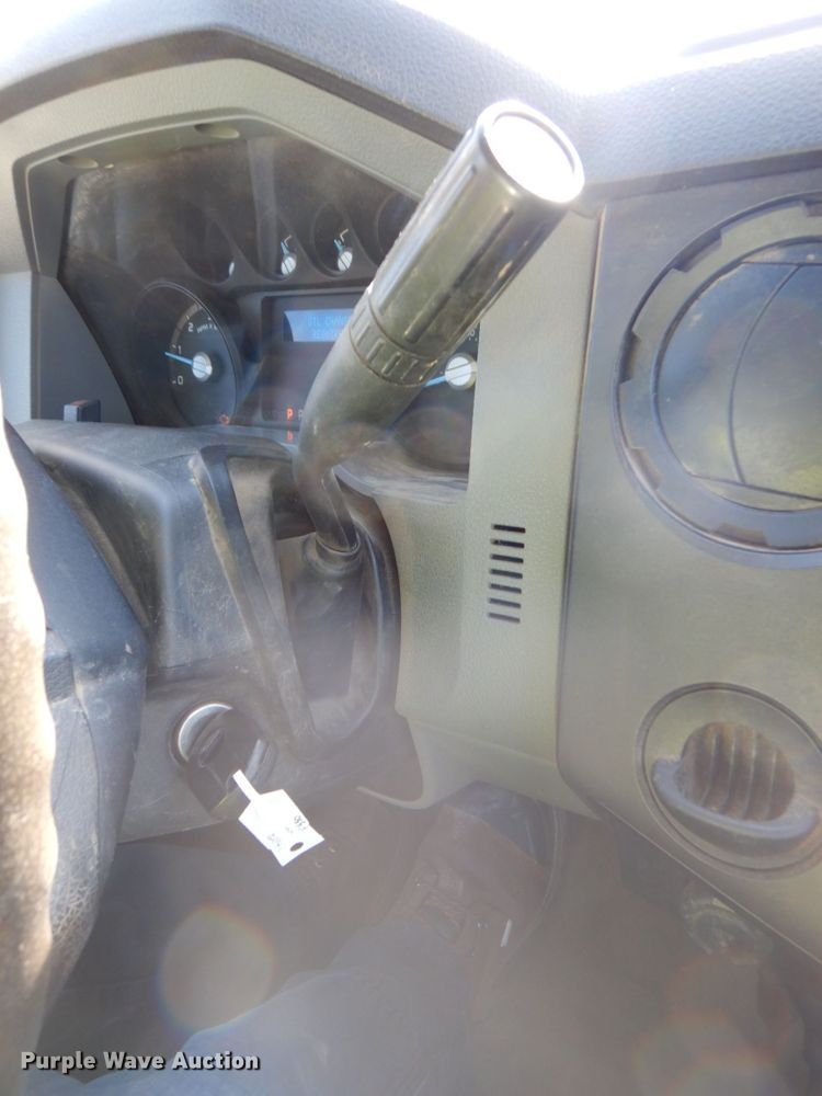 image for item DS5604 2012 Ford F550 Super Duty XL  flatbed truck