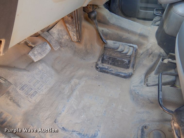 image for item DS5604 2012 Ford F550 Super Duty XL  flatbed truck