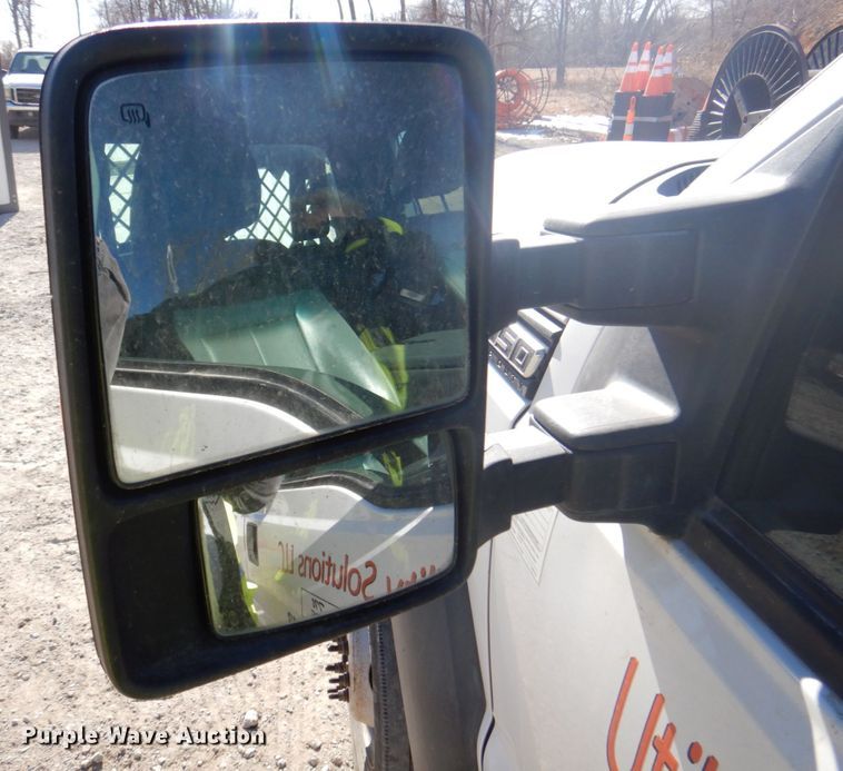 image for item DS5604 2012 Ford F550 Super Duty XL  flatbed truck