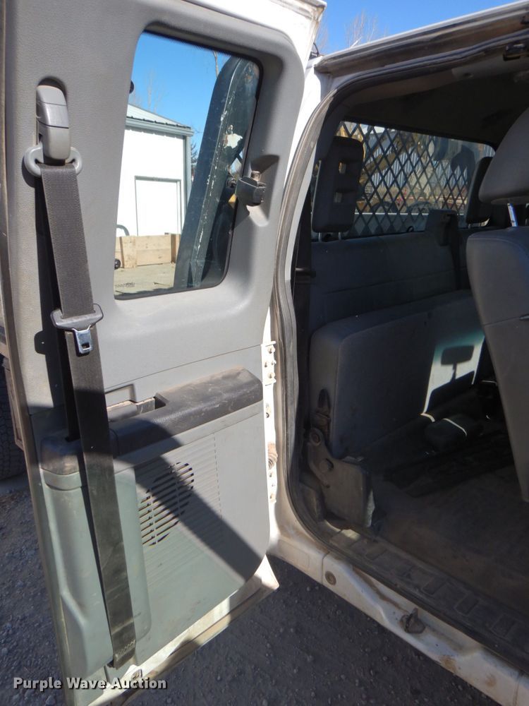 image for item DS5604 2012 Ford F550 Super Duty XL  flatbed truck