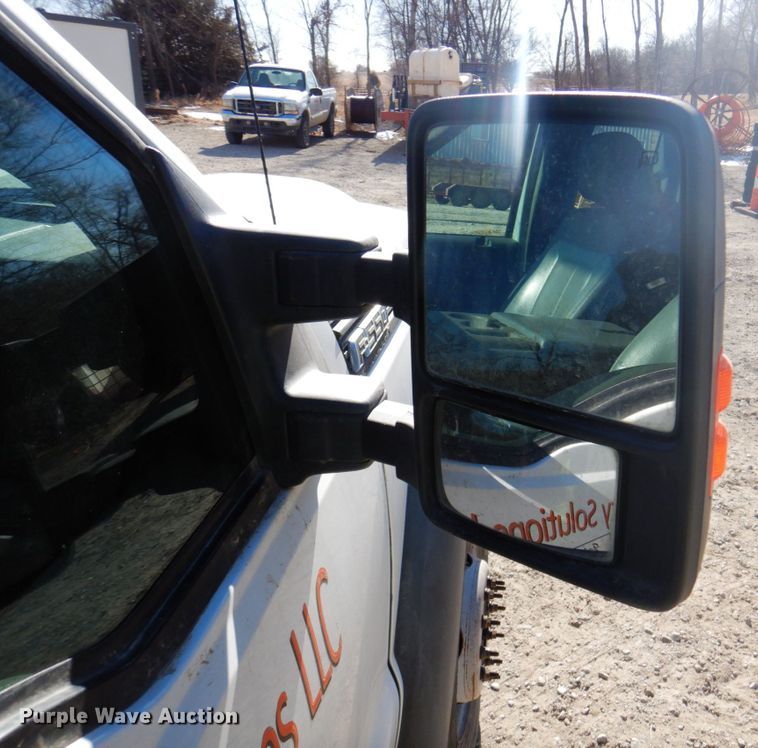 image for item DS5604 2012 Ford F550 Super Duty XL  flatbed truck