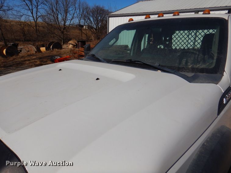 image for item DS5604 2012 Ford F550 Super Duty XL  flatbed truck