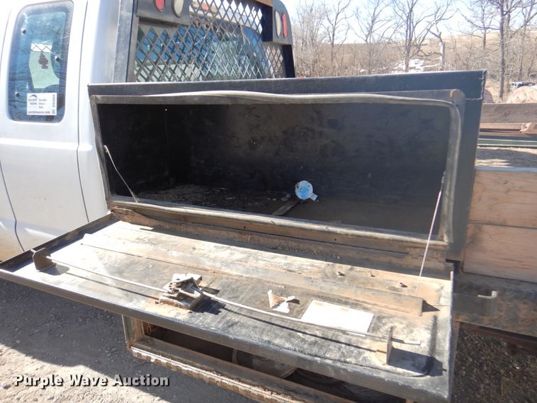 image for item DS5604 2012 Ford F550 Super Duty XL  flatbed truck