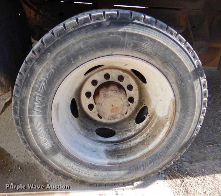 image for item DS5604 2012 Ford F550 Super Duty XL  flatbed truck