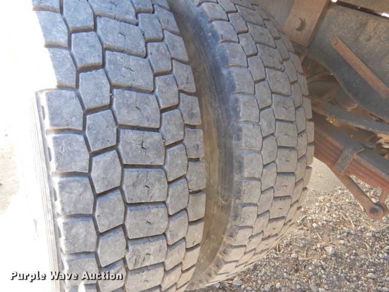 image for item DS5604 2012 Ford F550 Super Duty XL  flatbed truck