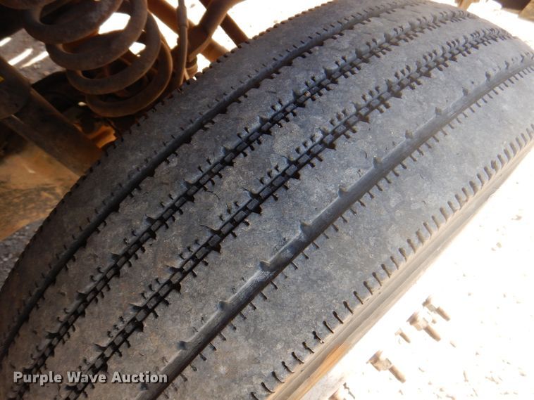 image for item DS5604 2012 Ford F550 Super Duty XL  flatbed truck