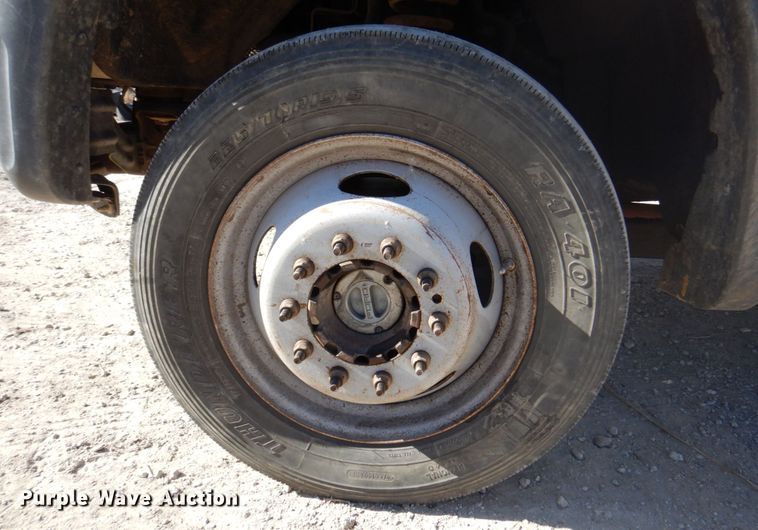 image for item DS5604 2012 Ford F550 Super Duty XL  flatbed truck