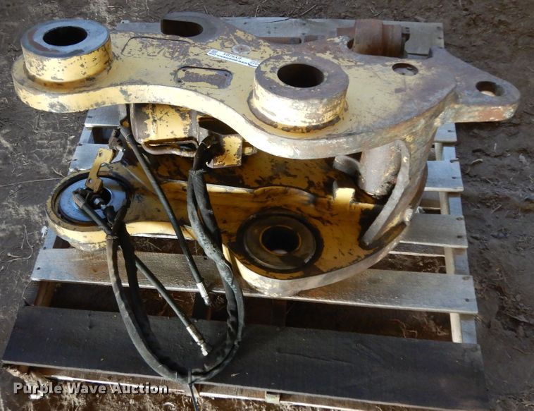 image for item EY9784 Caterpillar 292-451  excavator quick attach