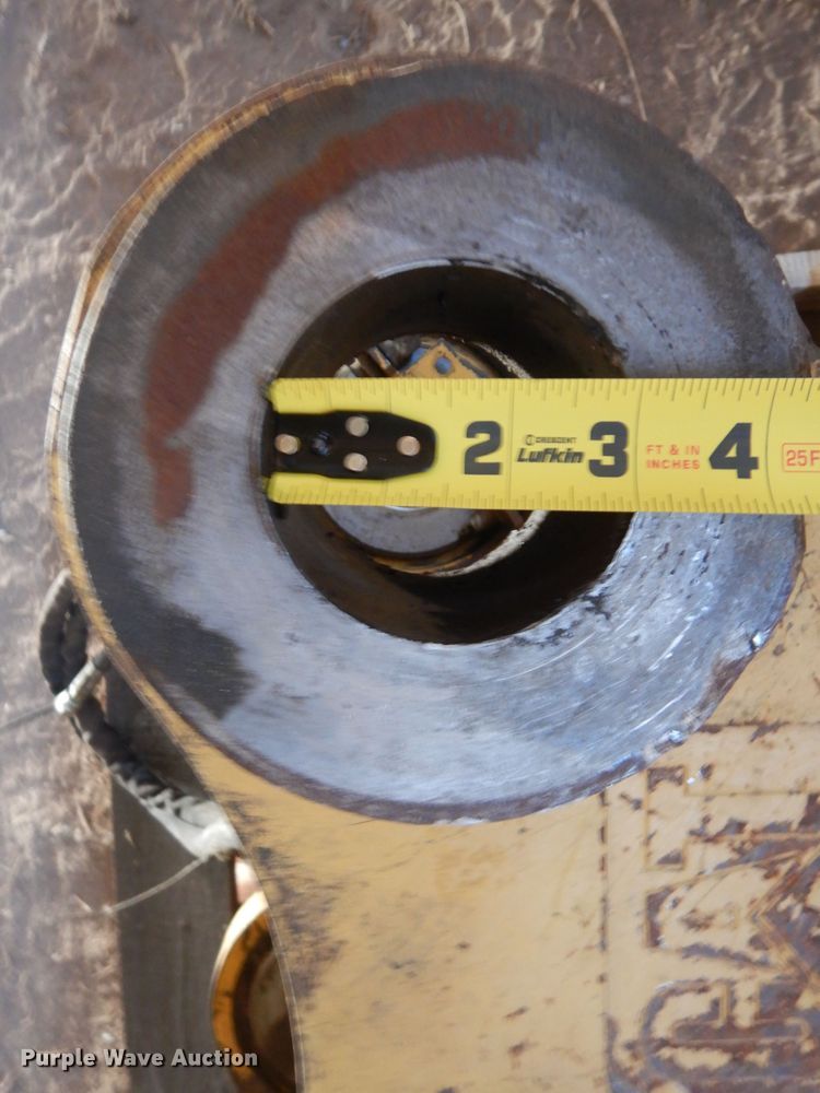 image for item EY9784 Caterpillar 292-451  excavator quick attach