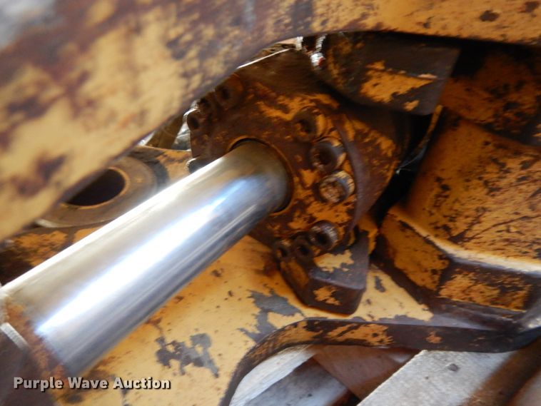 image for item EY9784 Caterpillar 292-451  excavator quick attach