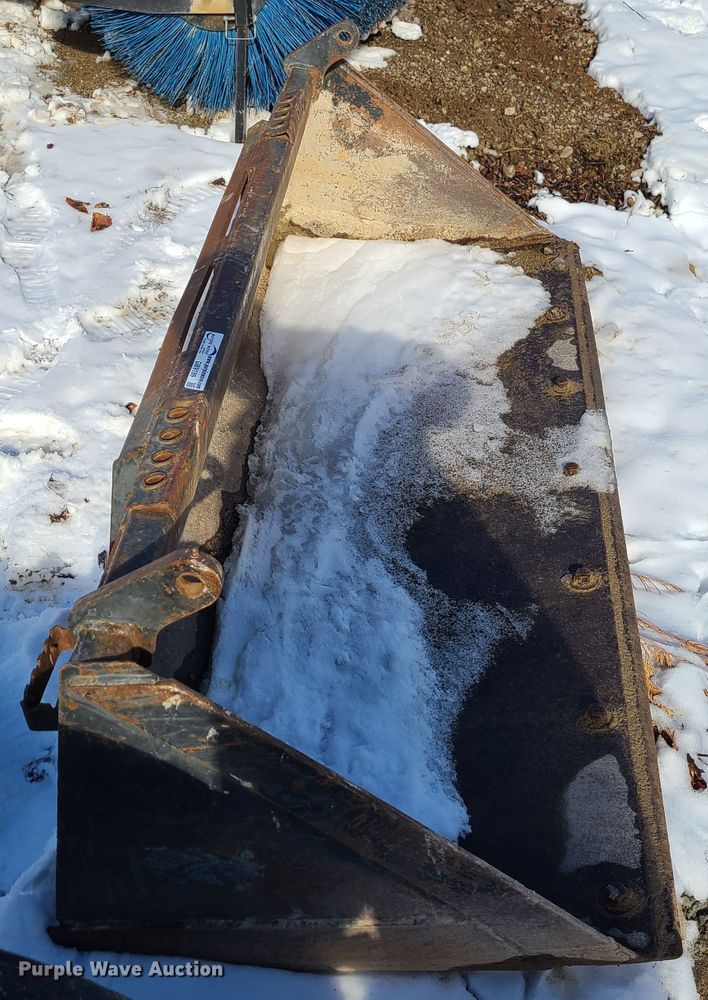 image for item GB9189 76" W skid steer bucket