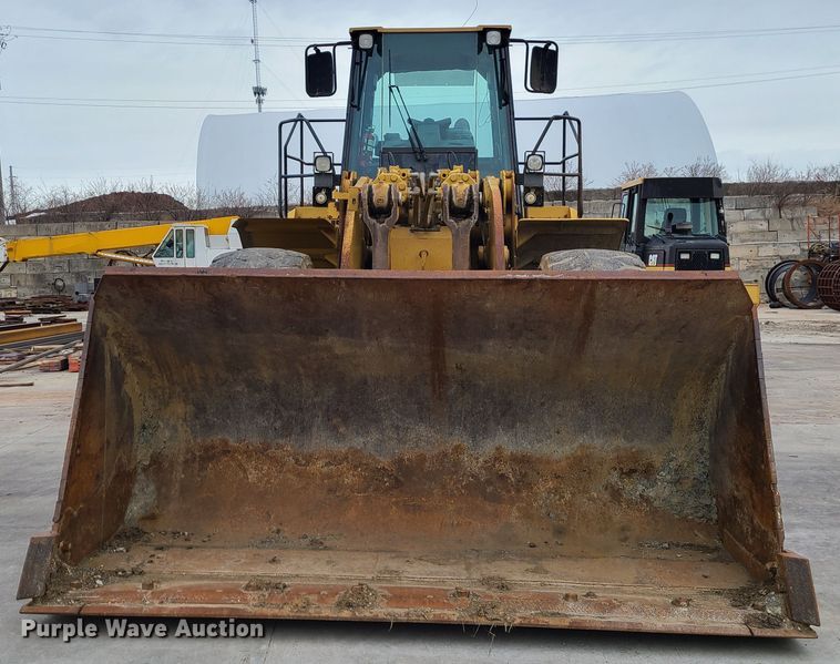 image for item GB9207 1999 Caterpillar 980G  wheel loader