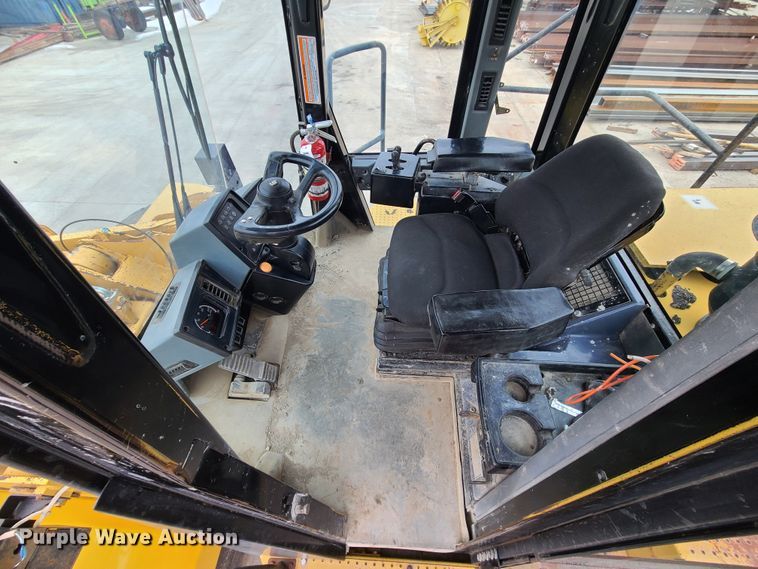 image for item GB9207 1999 Caterpillar 980G  wheel loader