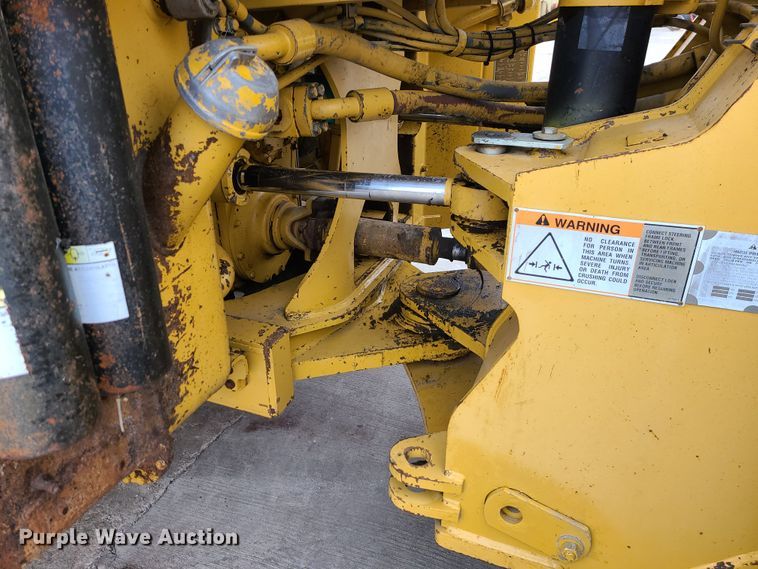 image for item GB9207 1999 Caterpillar 980G  wheel loader