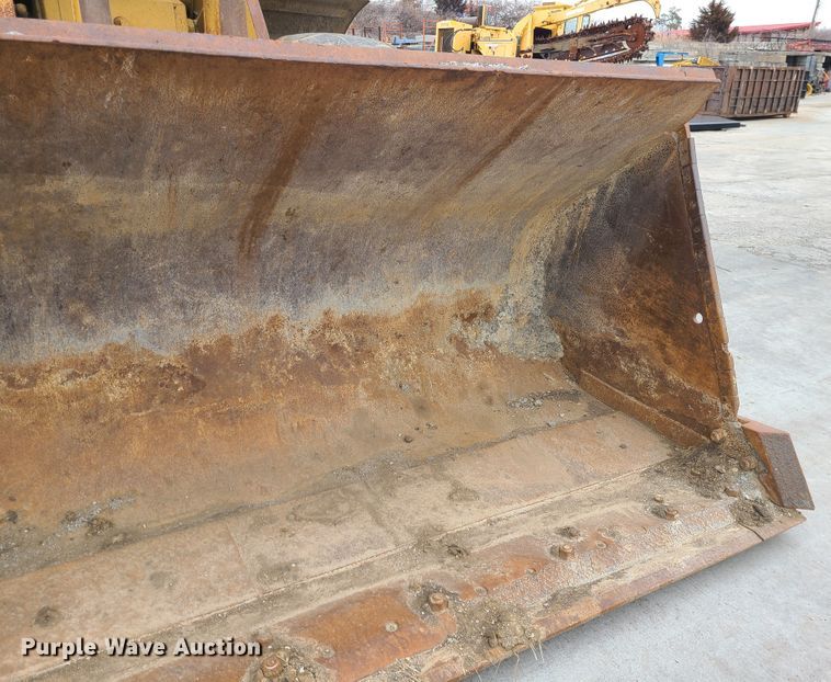 image for item GB9207 1999 Caterpillar 980G  wheel loader