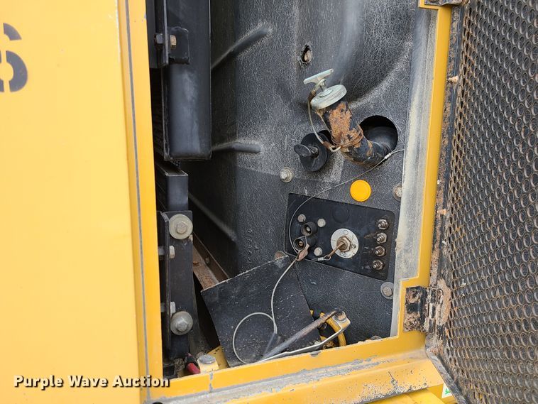 image for item GB9207 1999 Caterpillar 980G  wheel loader