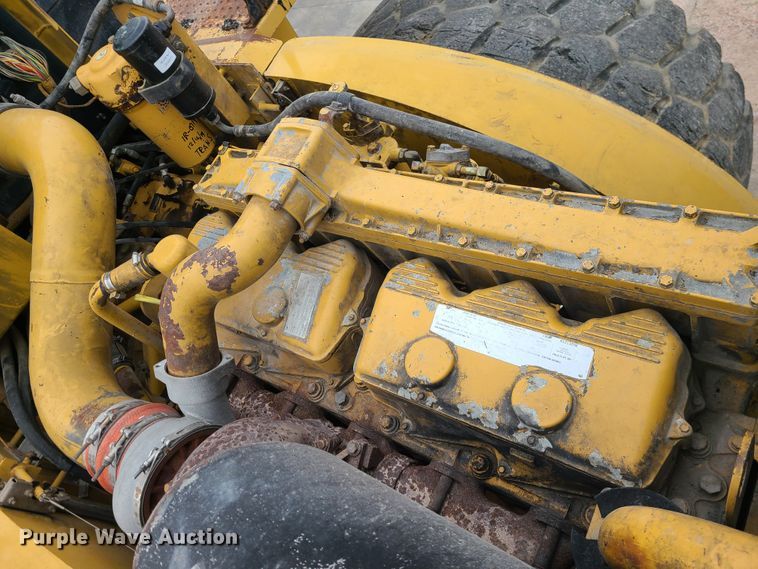 image for item GB9207 1999 Caterpillar 980G  wheel loader