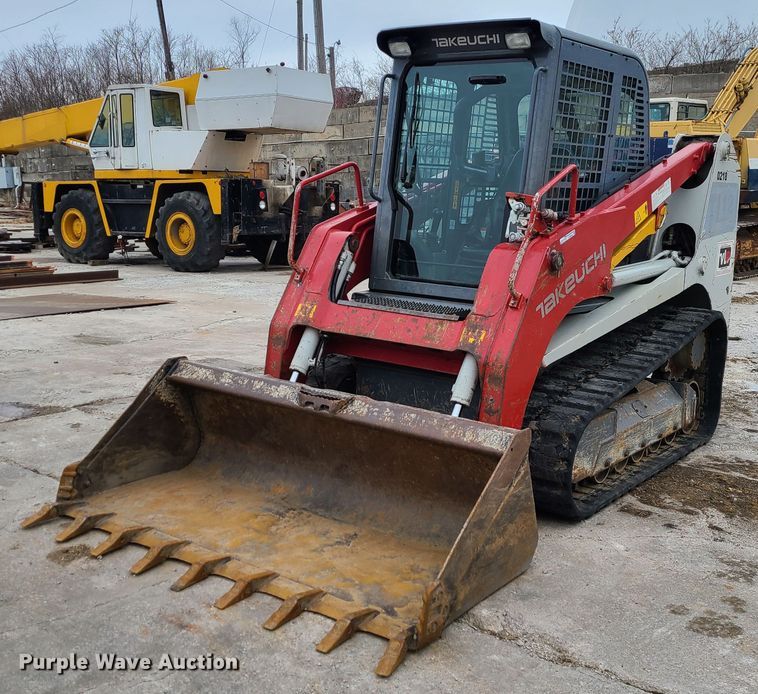 image for item GB9208 2016 Takeuchi TL12  tracked skid steer loader