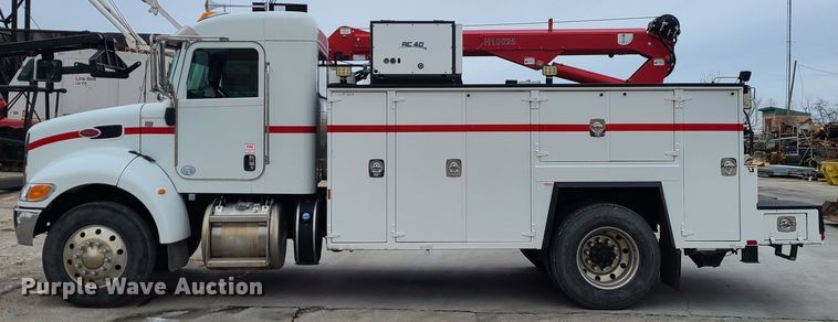 image for item GB9209 2016 Peterbilt 337  utility / service truck