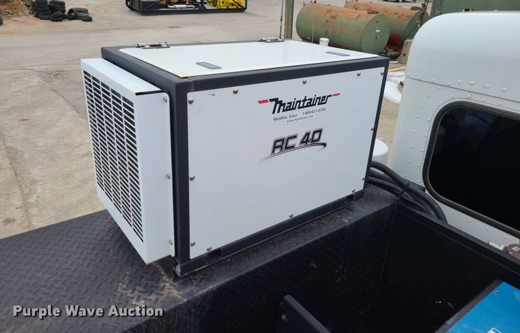 image for item GB9209 2016 Peterbilt 337  utility / service truck