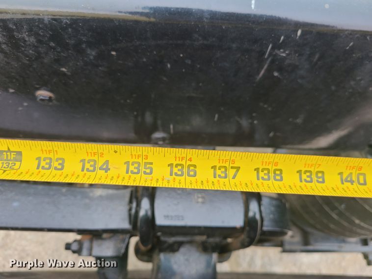 image for item GB9210 2012 Kenworth T370  truck cab and chassis