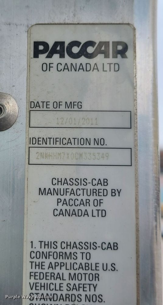 image for item GB9210 2012 Kenworth T370  truck cab and chassis