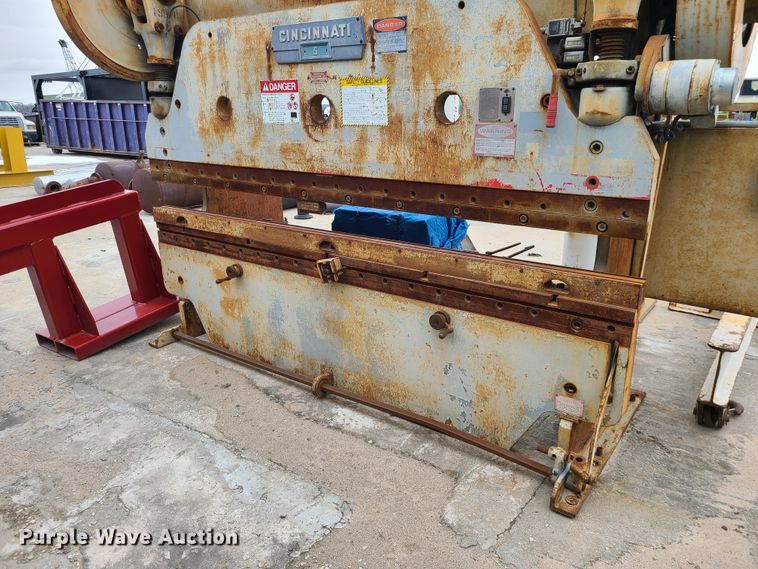 image for item GB9211 Cincinnati  10' metal brake