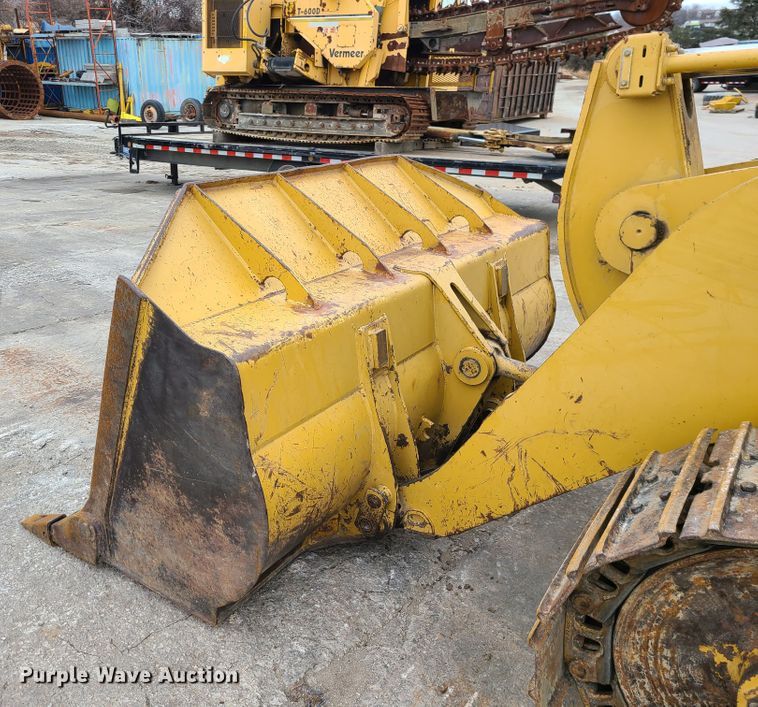 image for item GB9212 1999 Caterpillar 953C  track loader