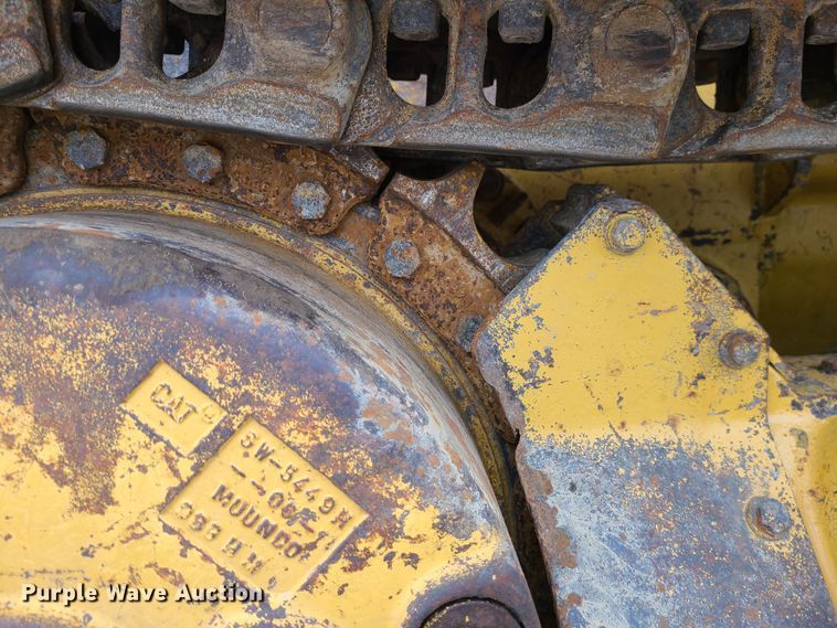 image for item GB9212 1999 Caterpillar 953C  track loader