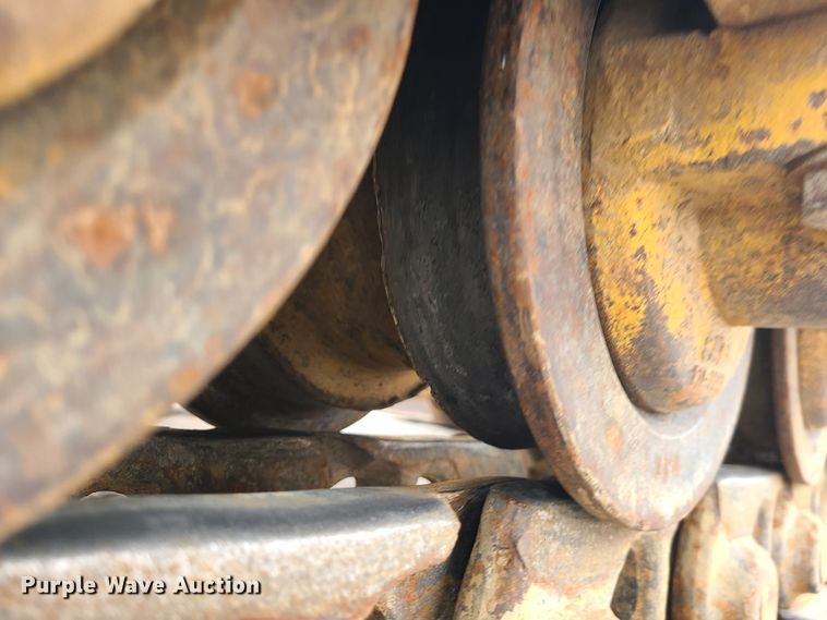 image for item GB9212 1999 Caterpillar 953C  track loader