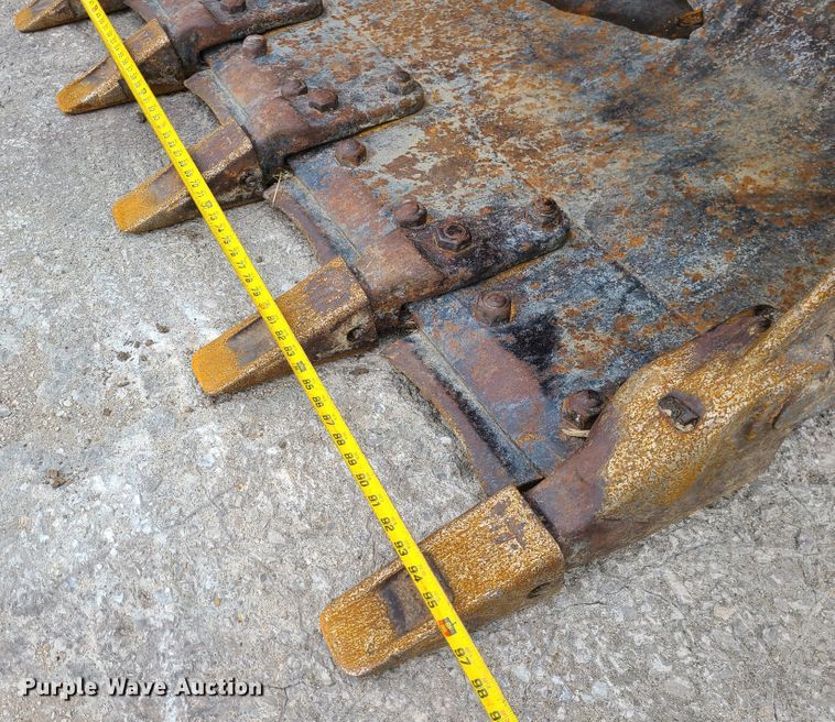 image for item GB9212 1999 Caterpillar 953C  track loader