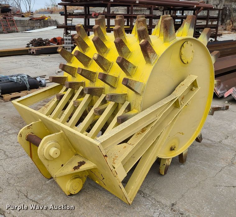 image for item GB9215 Wedge foot excavator roller