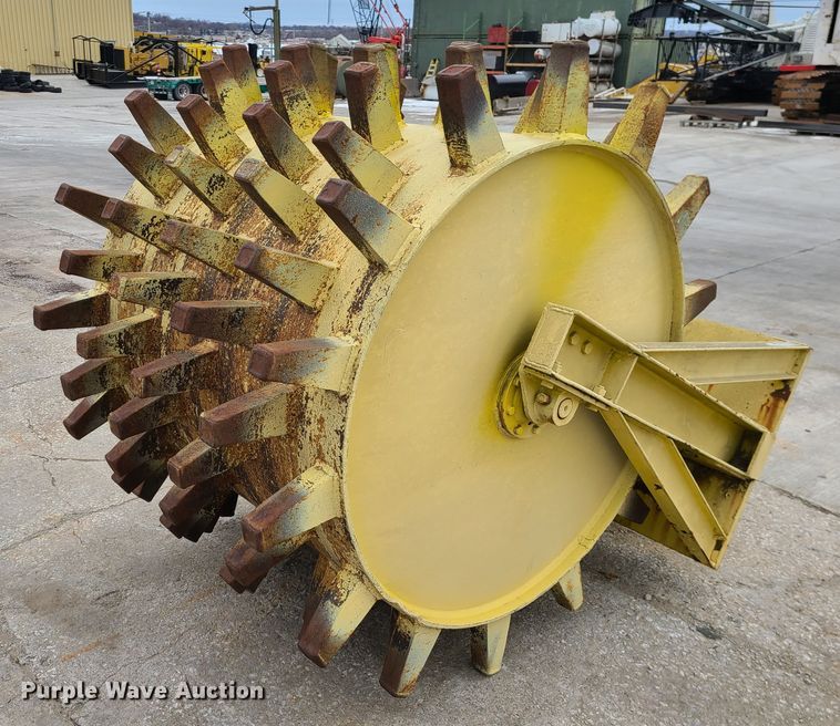 image for item GB9215 Wedge foot excavator roller