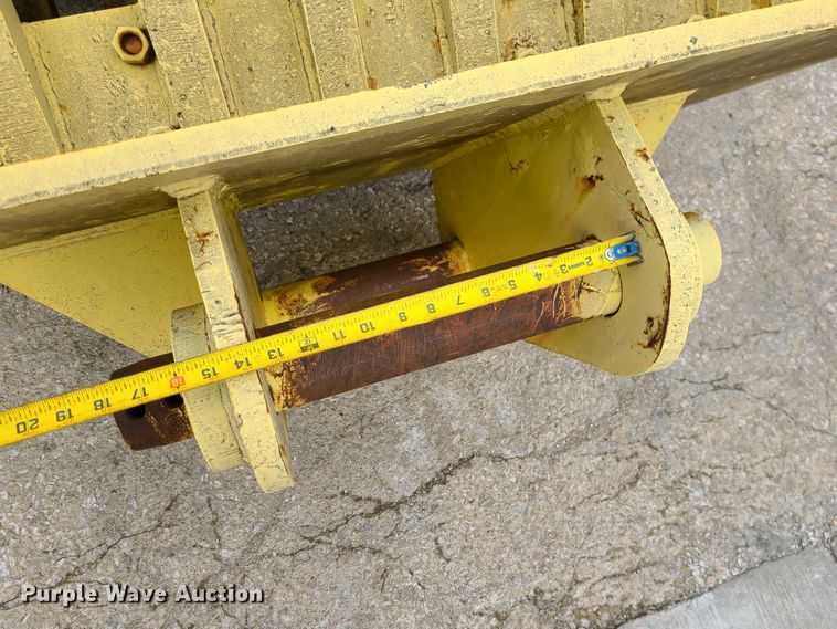 image for item GB9215 Wedge foot excavator roller