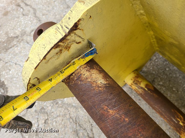 image for item GB9215 Wedge foot excavator roller