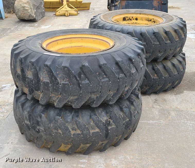 image for item GB9221 17.5R25 tires and wheels