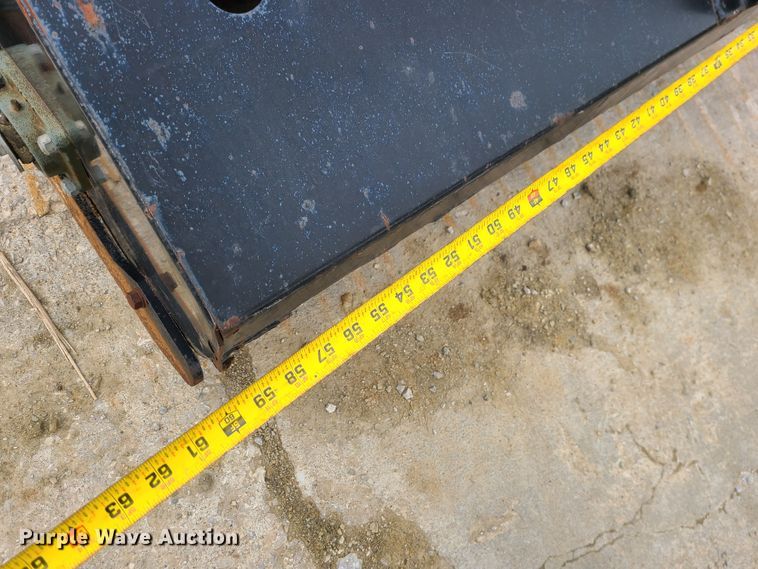 image for item GB9226 2005 Caterpillar LR15B  60" W skid steer landscape rake