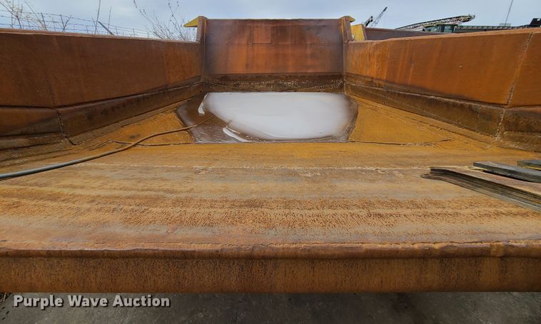 image for item GB9233 Caterpillar  haul truck dump bed