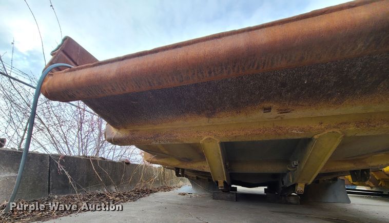 image for item GB9233 Caterpillar  haul truck dump bed
