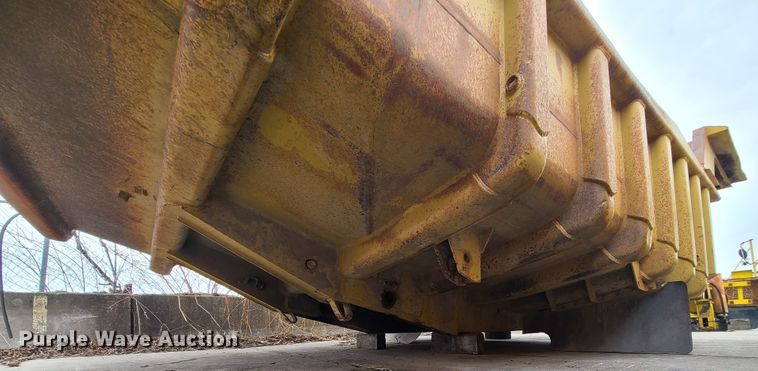 image for item GB9233 Caterpillar  haul truck dump bed