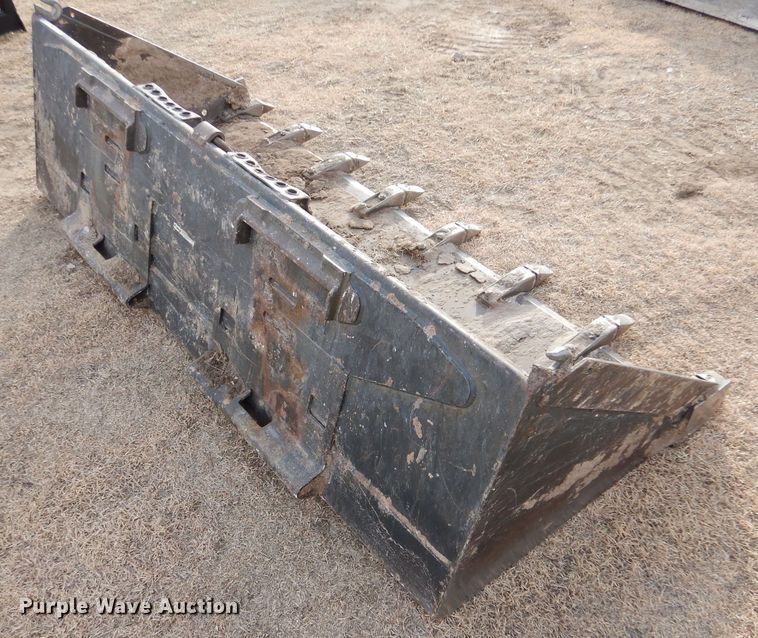 image for item IE9501 Bobcat 80" W skid steer bucket