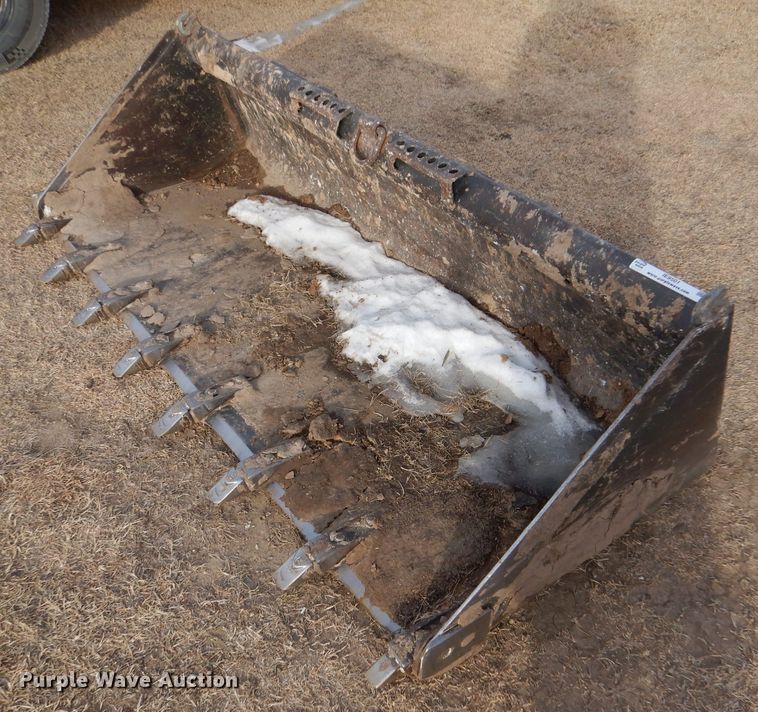 image for item IE9501 Bobcat 80" W skid steer bucket