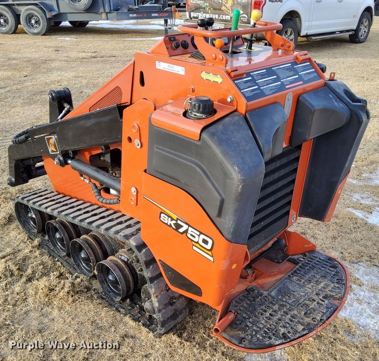 image for item IE9503 2013 Ditch Witch SK755  compact utility loader