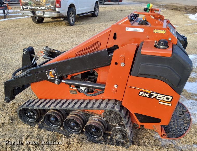 image for item IE9503 2013 Ditch Witch SK755  compact utility loader