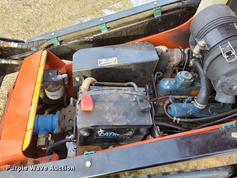 image for item IE9503 2013 Ditch Witch SK755  compact utility loader