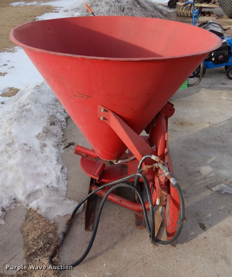 image for item IE9517 Agrex 500 skid steer spreader