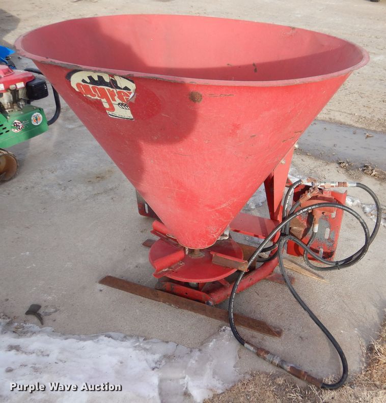 image for item IE9517 Agrex 500 skid steer spreader