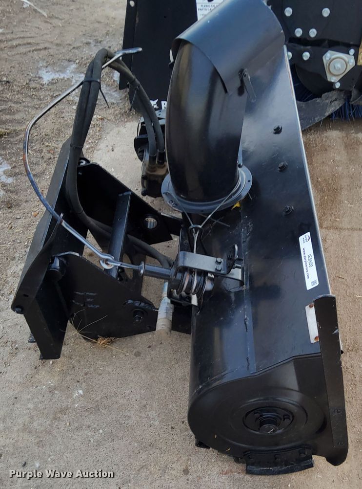 image for item IE9520 John Deere E060  46" W compact utility loader snow blower