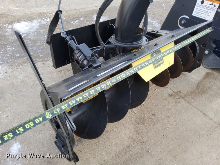 image for item IE9520 John Deere E060  46" W compact utility loader snow blower